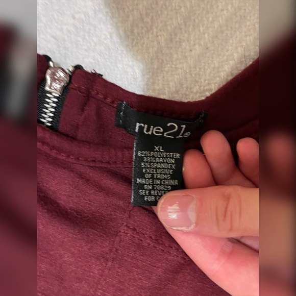 Women’s Rue21 Tank Top - Picture 3 of 3